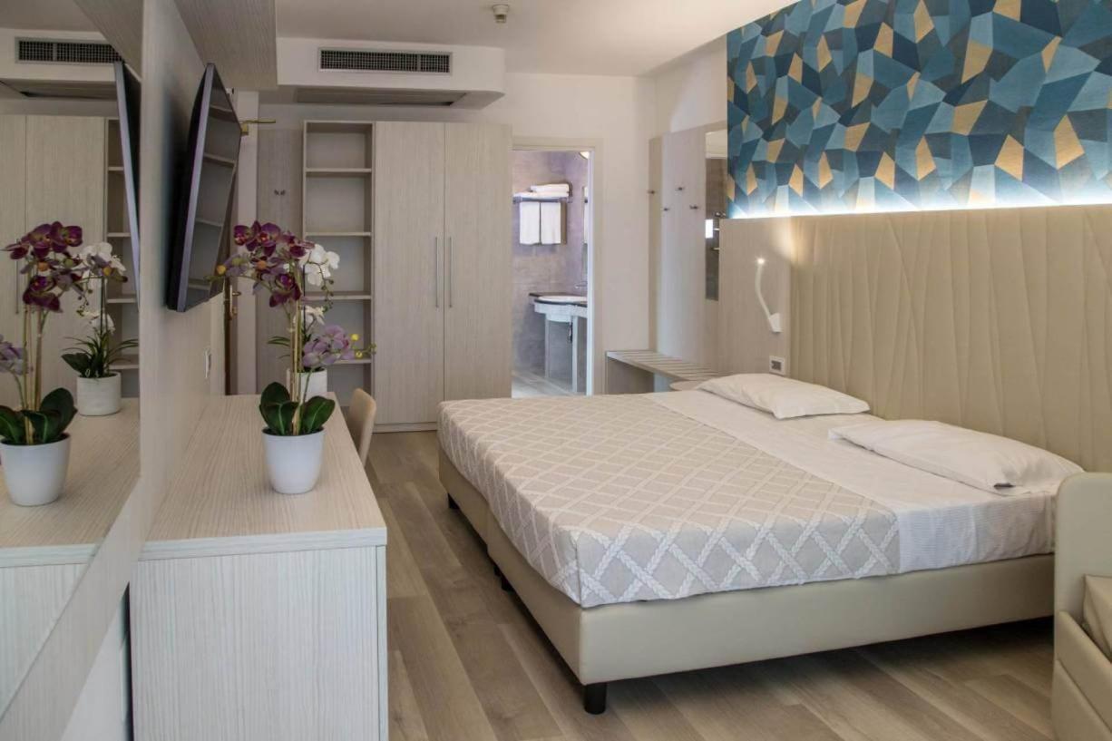 Hotel Prestige Католика Екстериор снимка