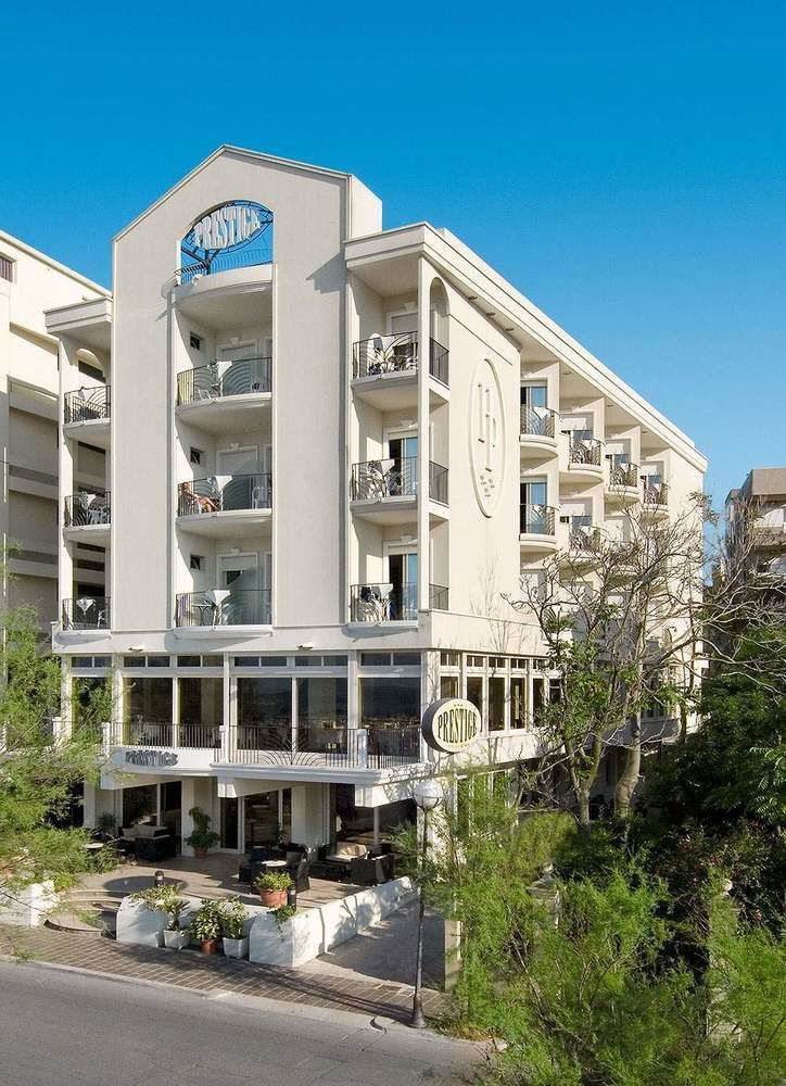 Hotel Prestige Католика Екстериор снимка