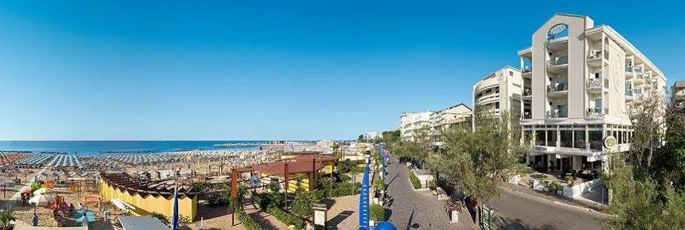Hotel Prestige Католика Екстериор снимка